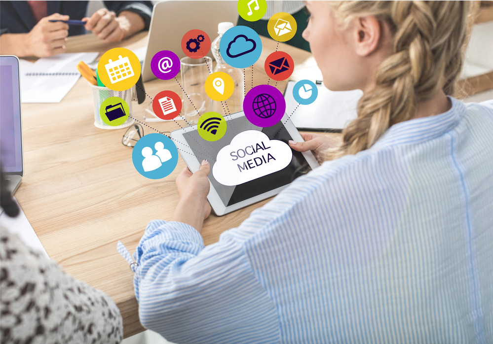 Wybór platform do budowania społeczności