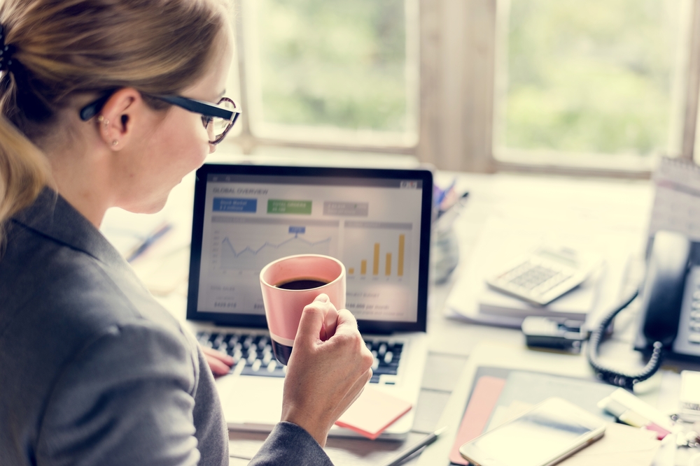 Jak wycenić kurs online?